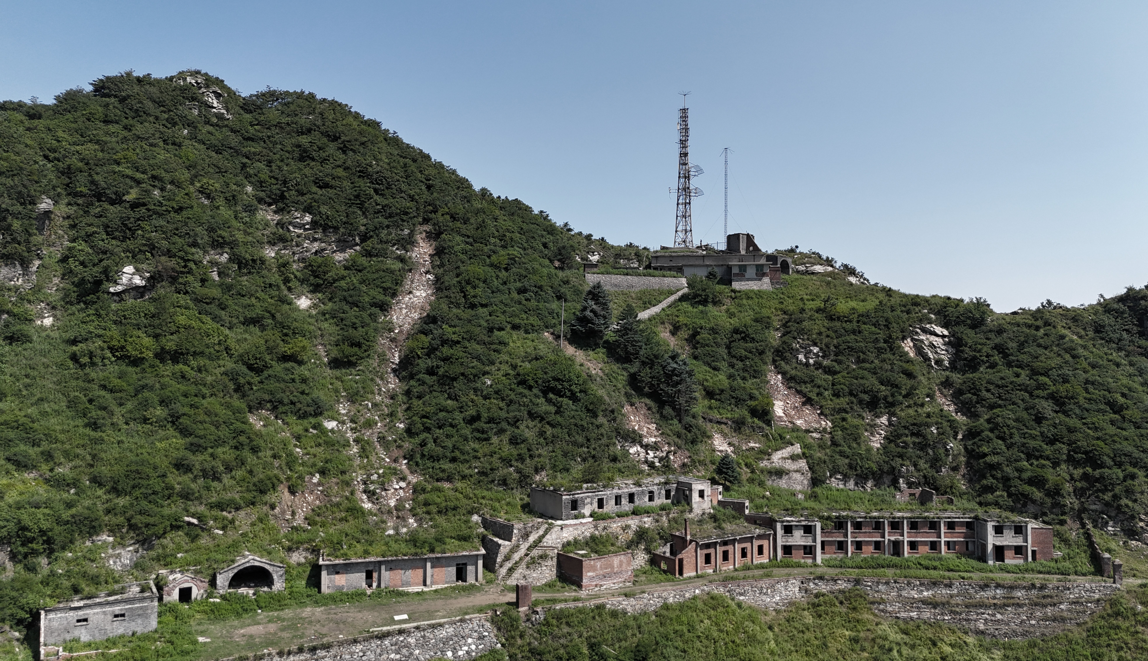 红岸基地遗址图片